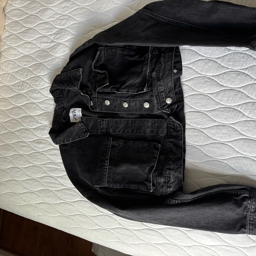 Zara Charcoal Cropped Denim Jacket